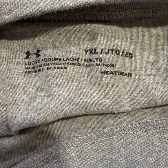 Under Armour girl’s long sleeve tee - Picture 6 of 8